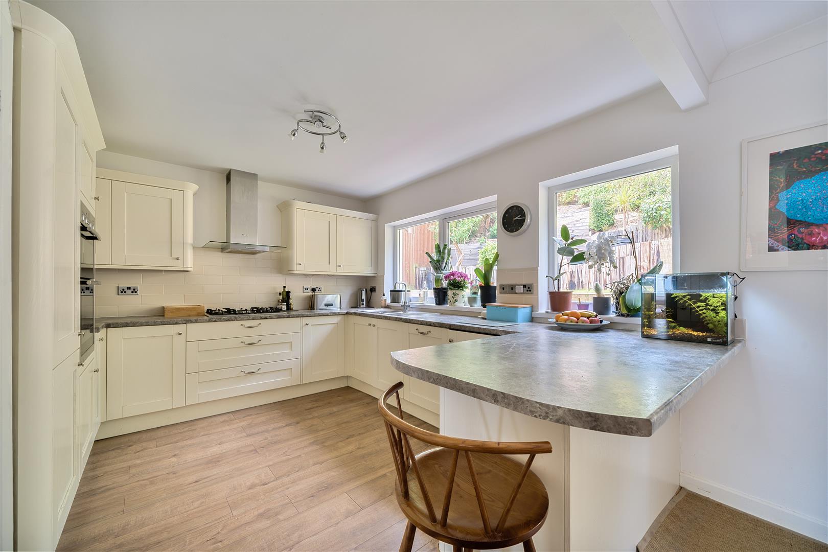 Notts Gardens, Uplands, Swansea, SA2 0RU